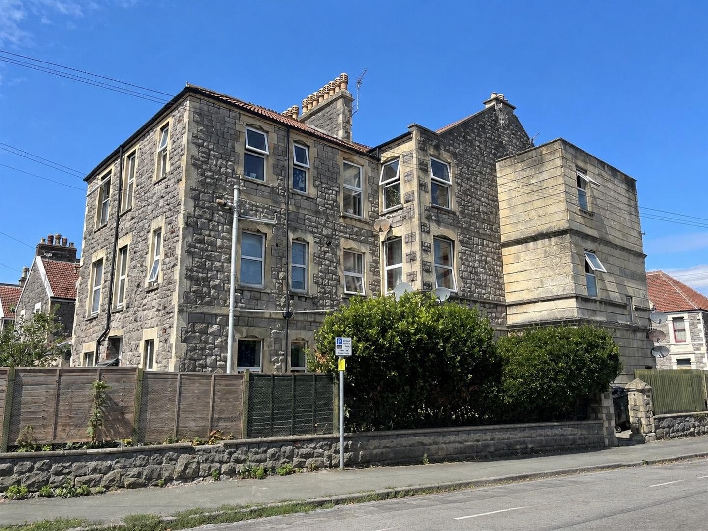 Flat Trevelyan Road in Weston-super-Mare