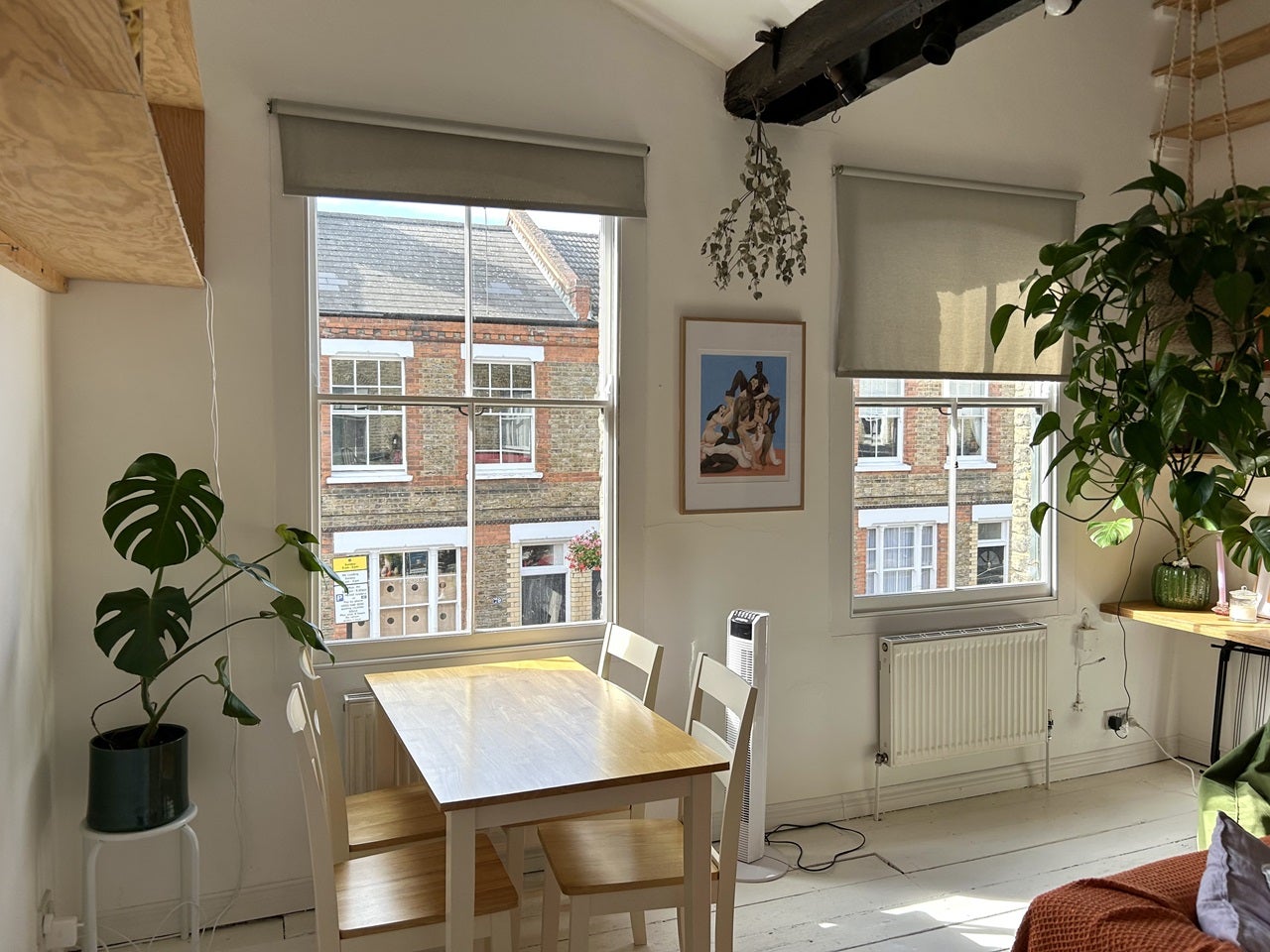 Flat Columbia Road in Greater London
