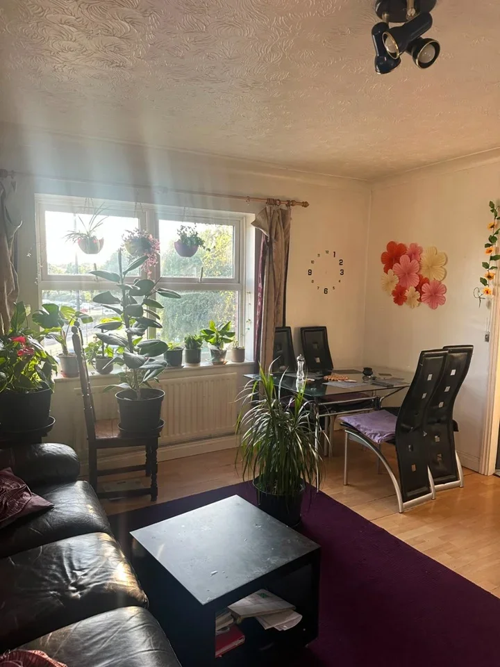 Flat Lammas Road in Coventry