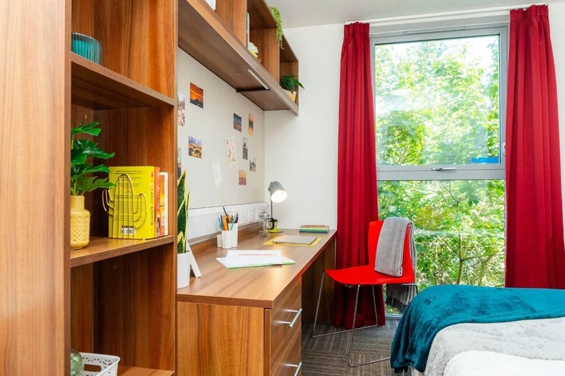 Room Denmark Road in Manchester