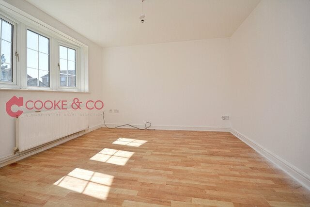 Flat Hadlow Drive in Margate