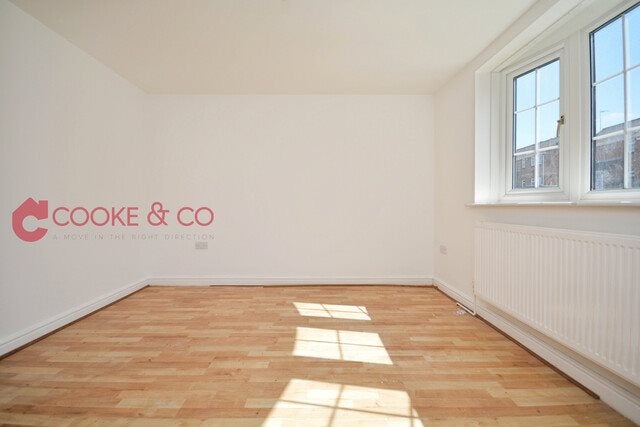 Flat Hadlow Drive in Margate