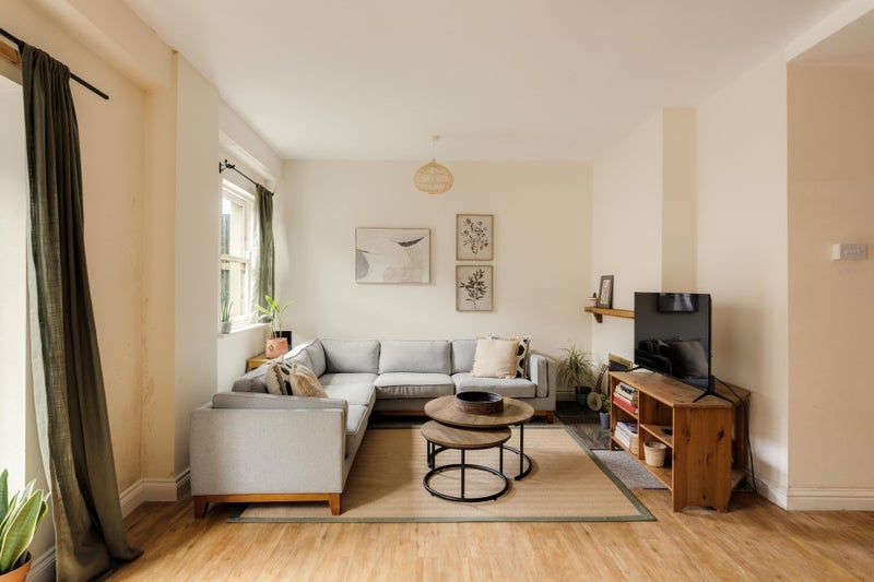 Room Saint Andrews Road in Bristol