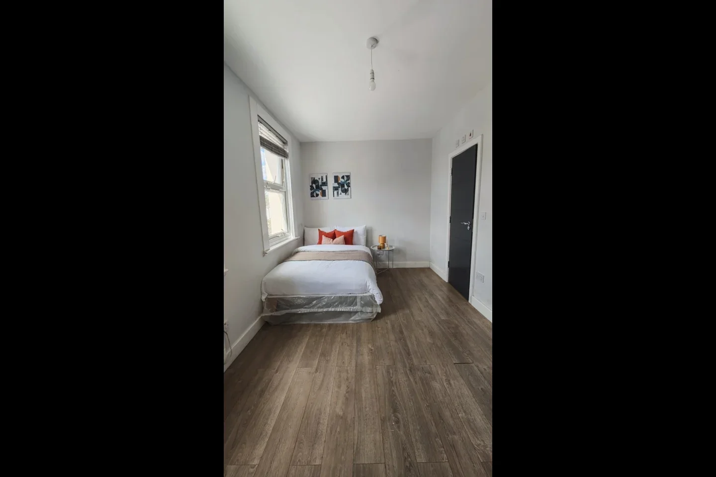 Flat Tachbrook Road in Greater London