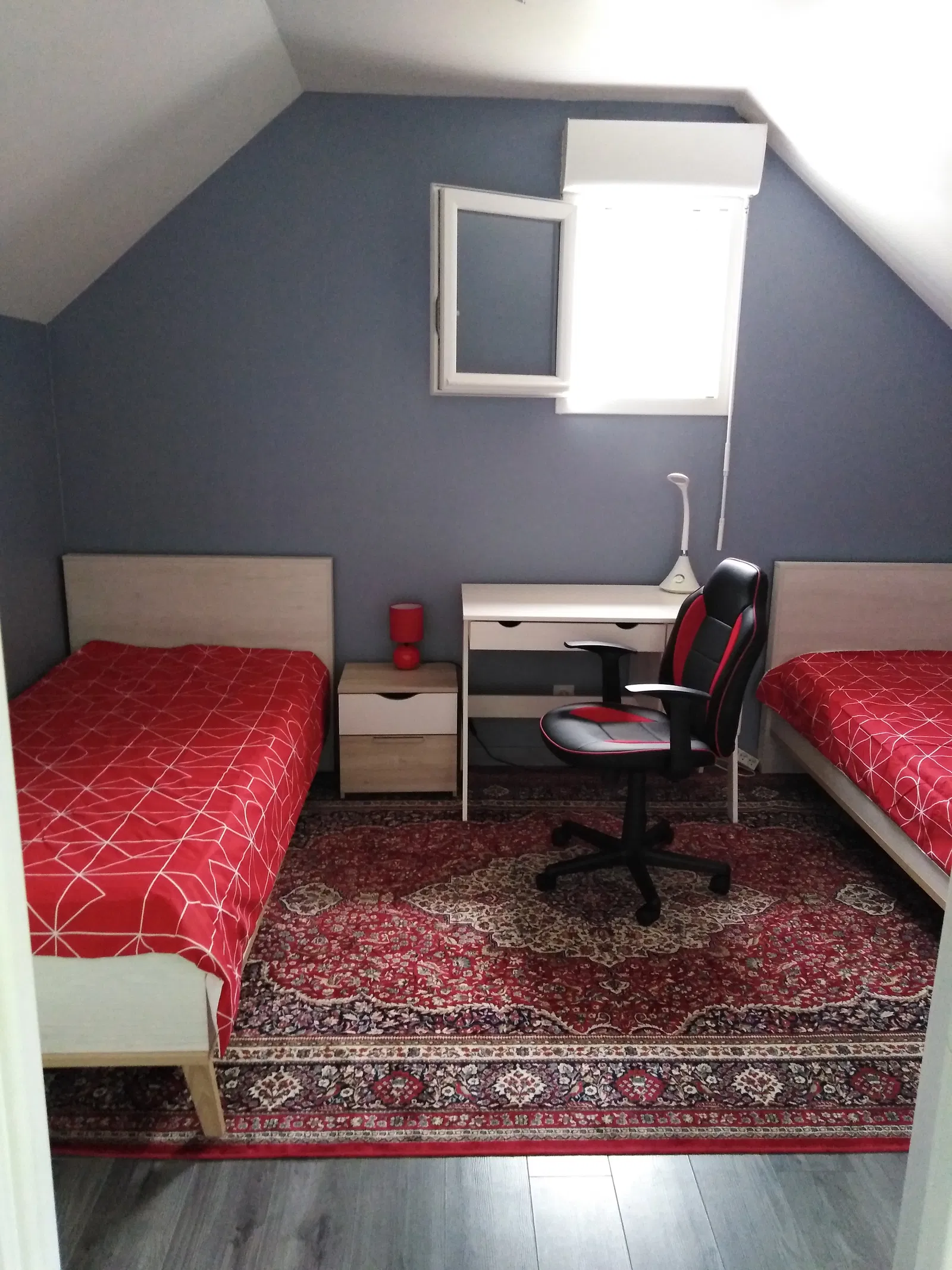 Room Rue Pasteur in Le Mesnil-Esnard