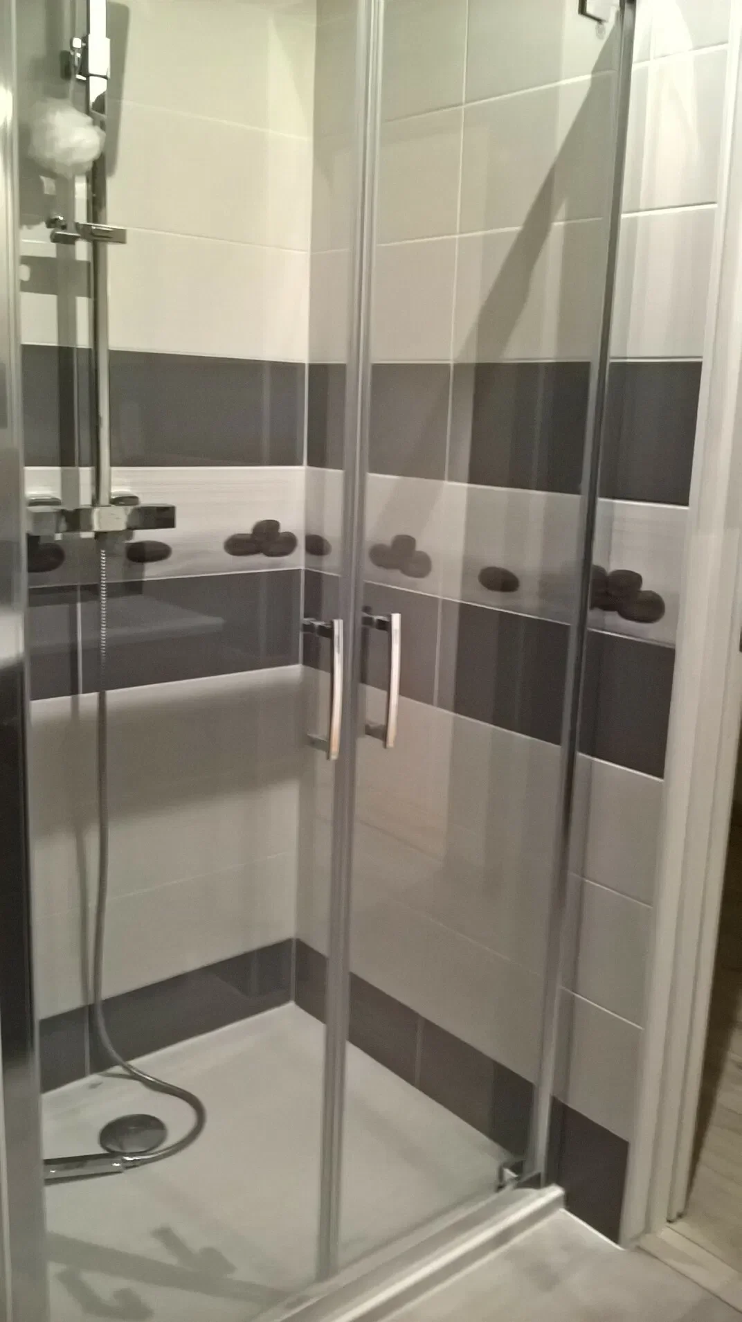 Room Rue Pasteur in Le Mesnil-Esnard