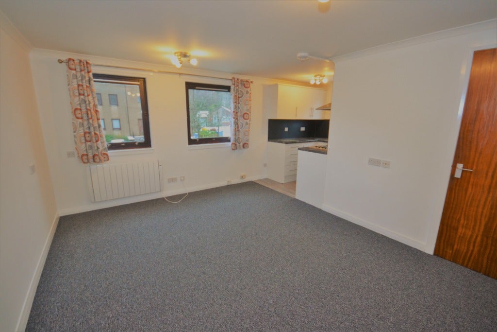 Flat Cowal Crescent in Glenrothes