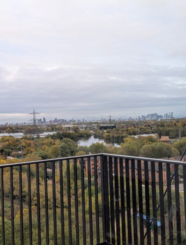 Room Hale Wharf in Greater London