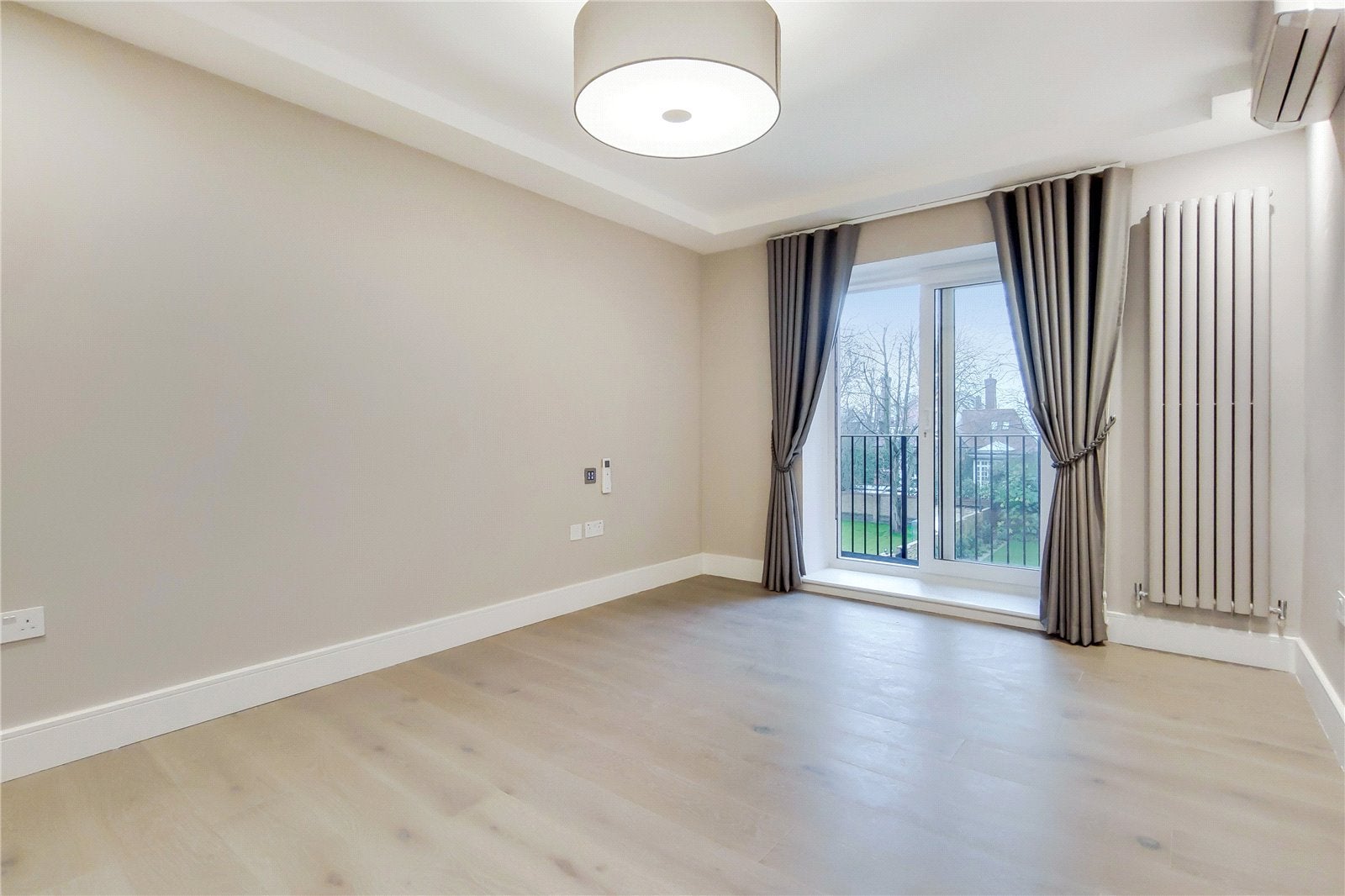 Flat Fitzjohn's Avenue in Greater London