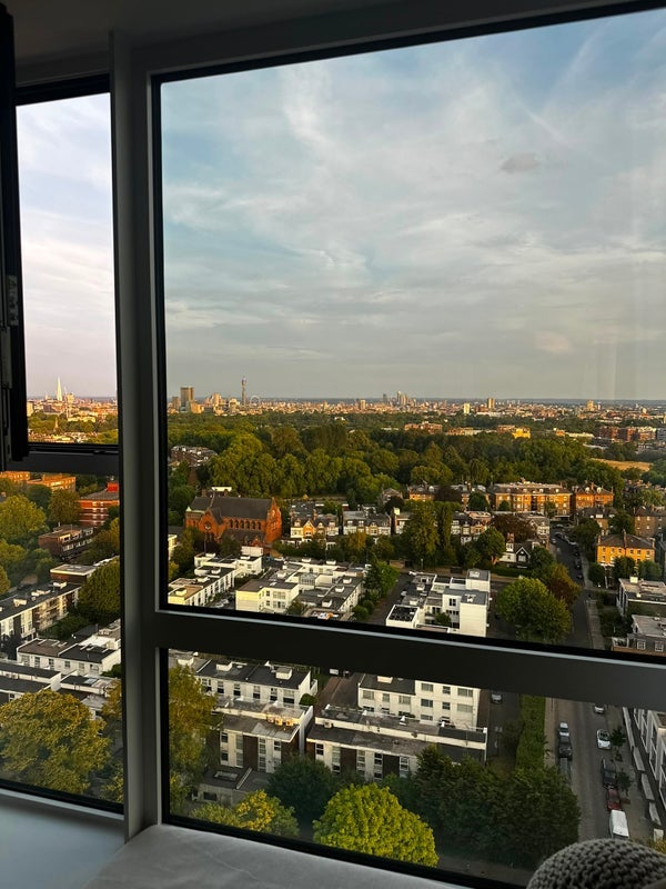 Room Fellows Road in Greater London