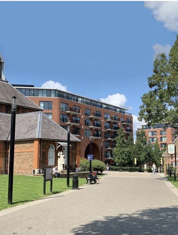 Room No 1 Street in Greater London