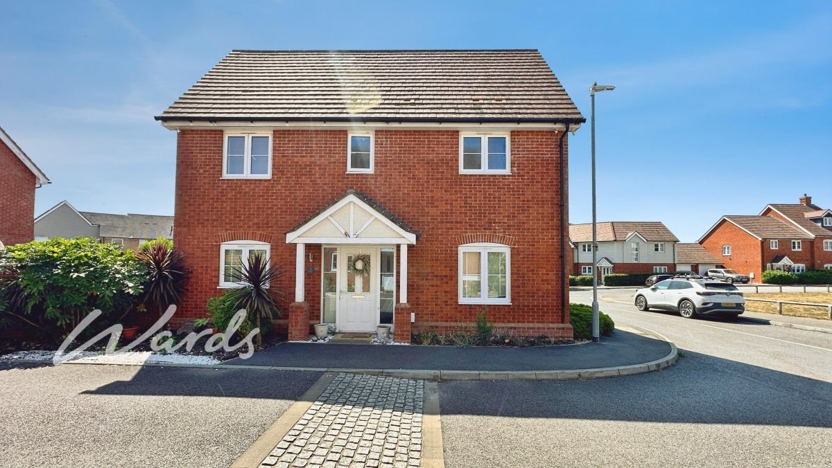 House Cannock Drive in Maidstone