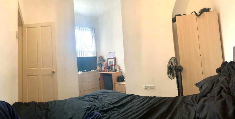 Room Saxony Road in Liverpool