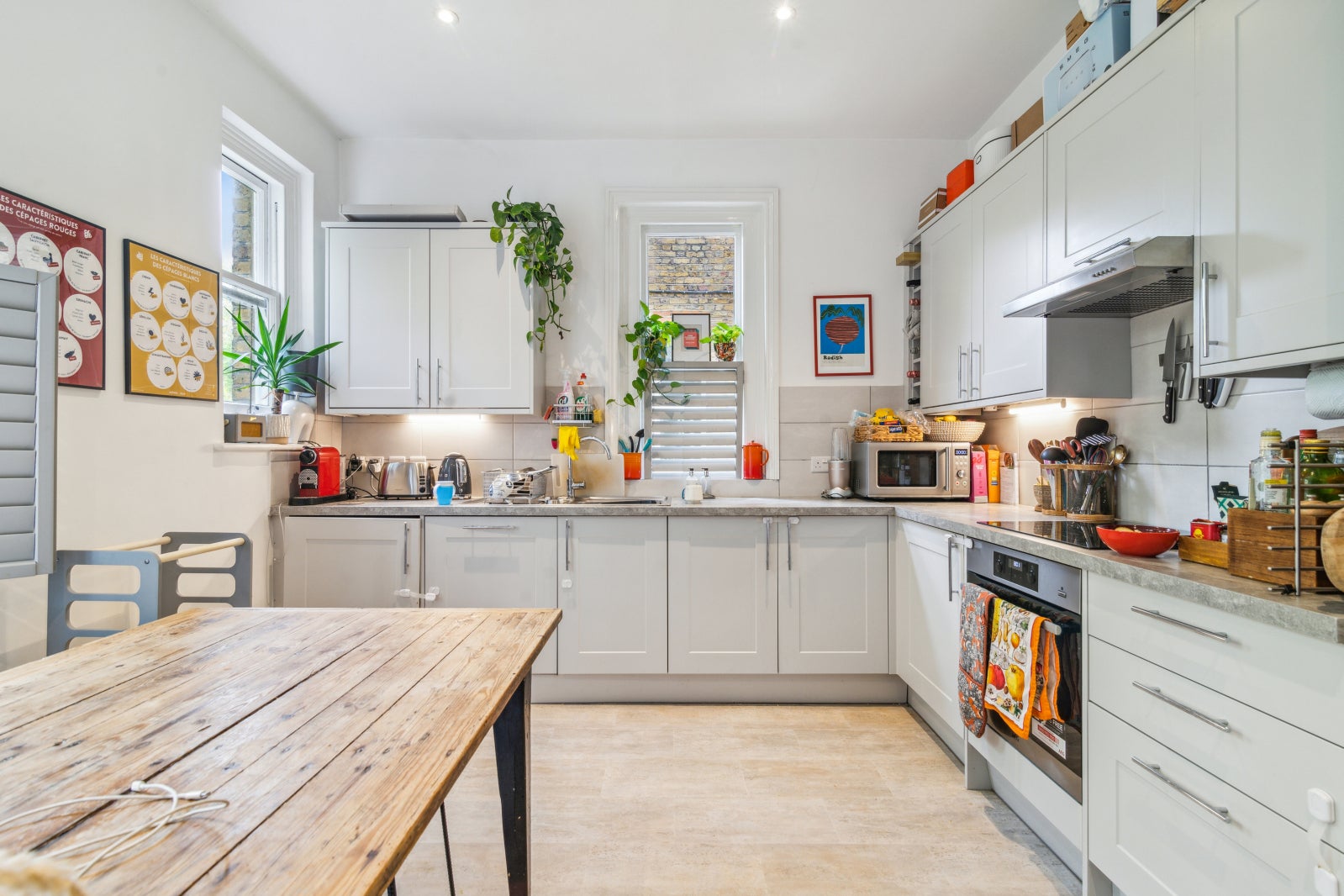 Flat Castellain Road in City of Westminster