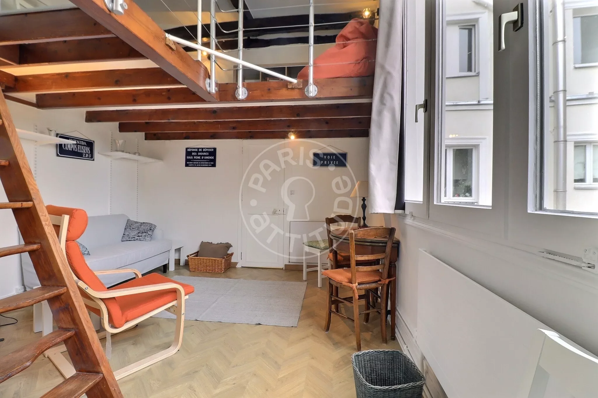 Appartement Rue Vaneau à Paris