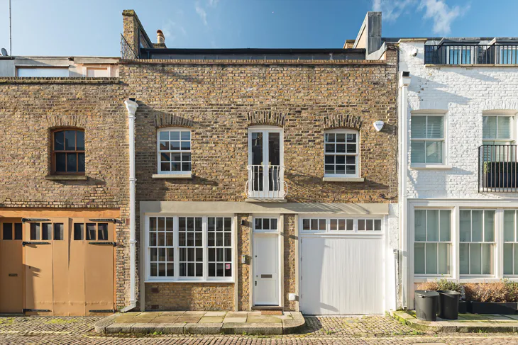 House Ennismore Mews in City of Westminster