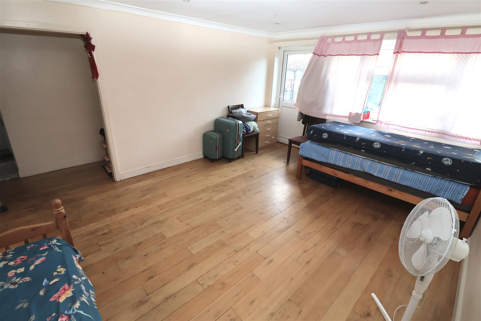 Flat Fontwell Close in Greater London