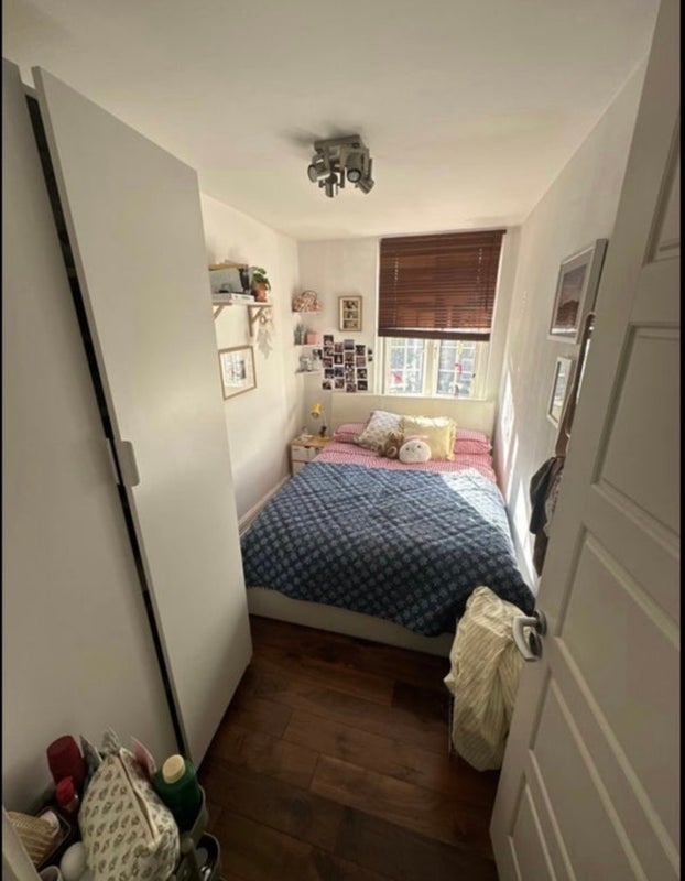 Room Bowater Close in Greater London