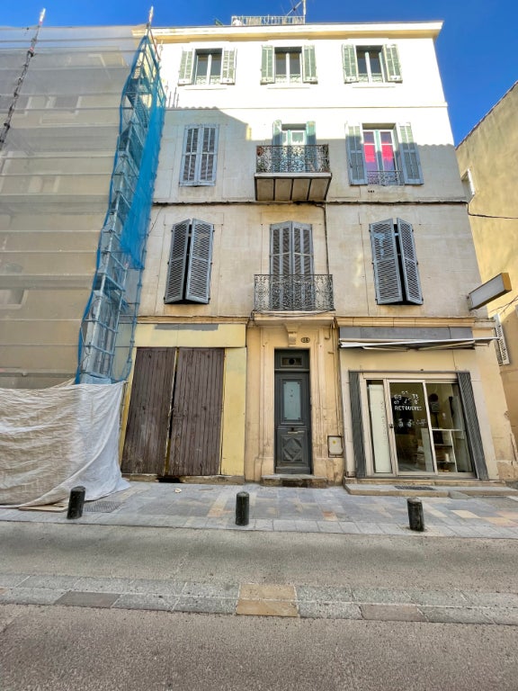 Appartement Rue Nationale à Nîmes