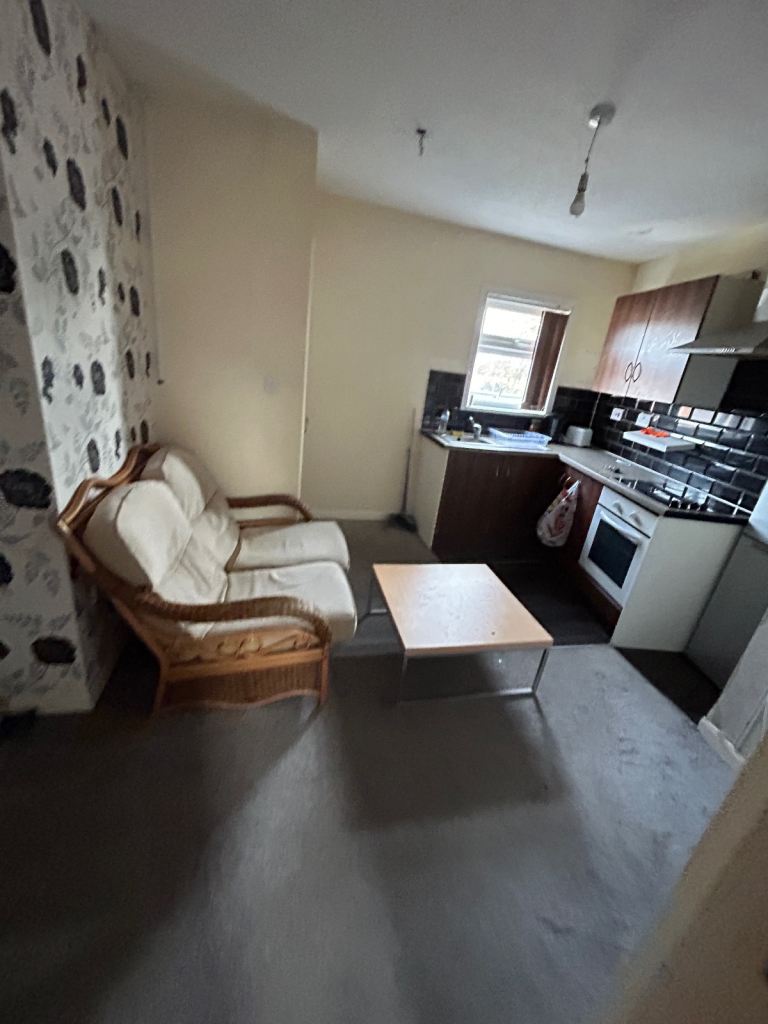 Flat Swan Lane in Coventry