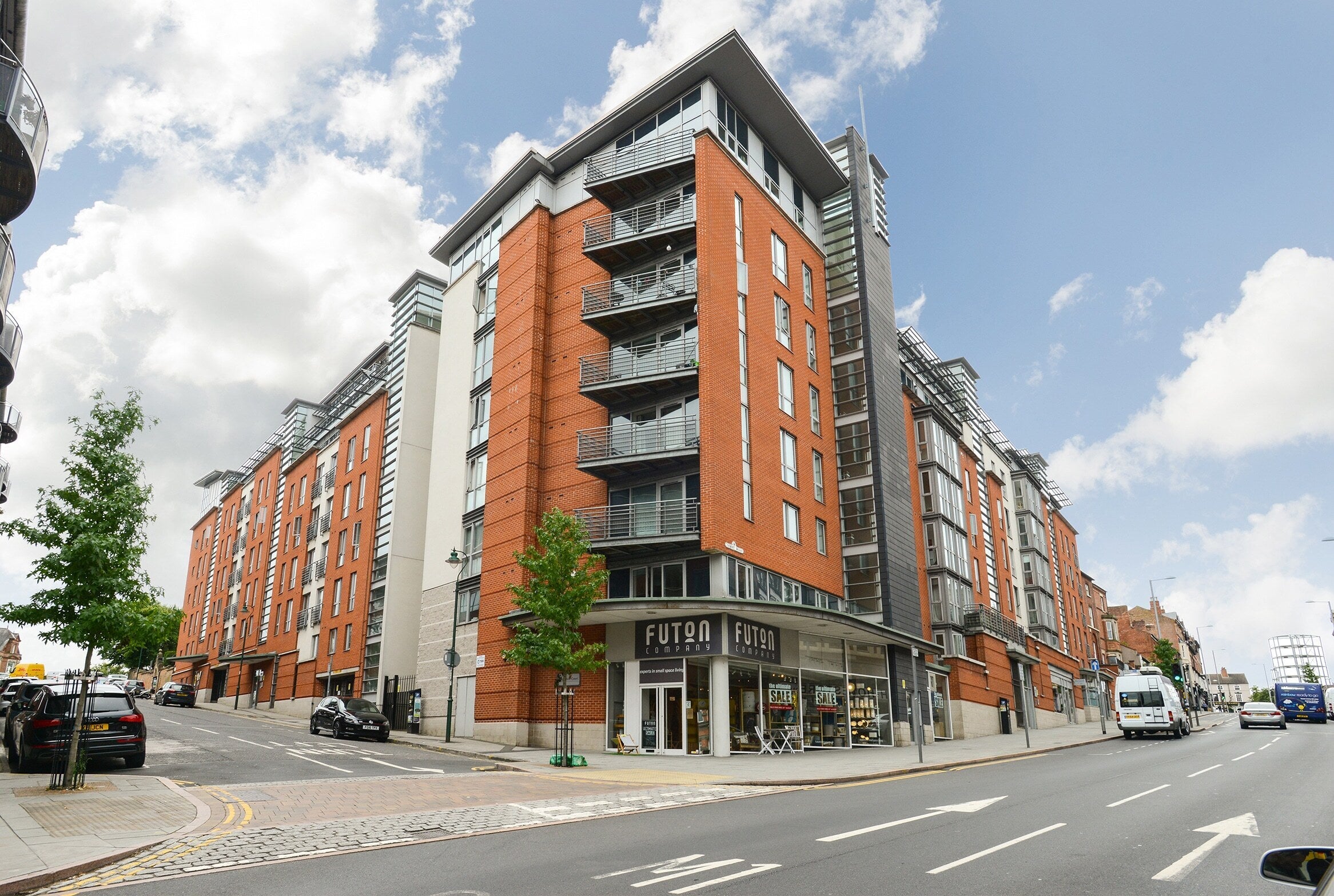 Flat Upper College Street in Nottingham