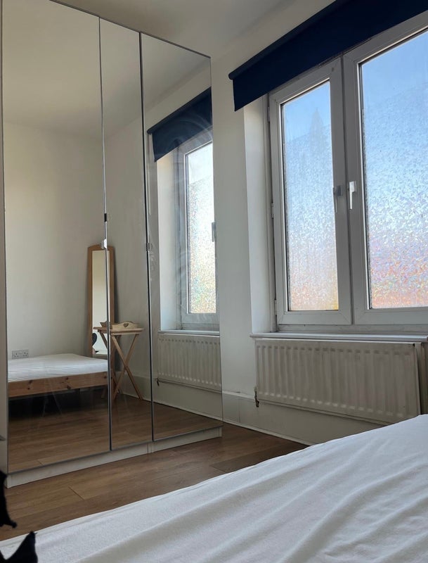 Room Steven's Avenue in Greater London