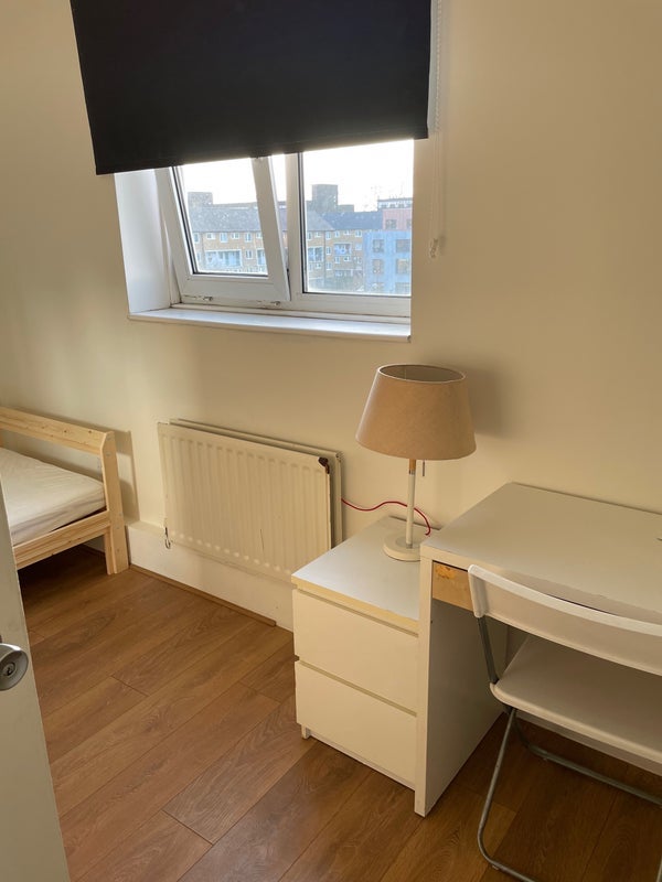 Room Steven's Avenue in Greater London