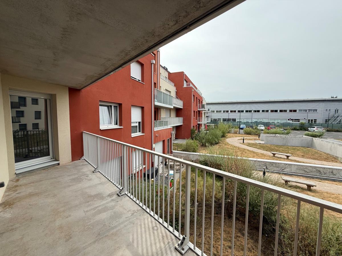 Flat Rue du Vert Pré in Lys-lez-Lannoy