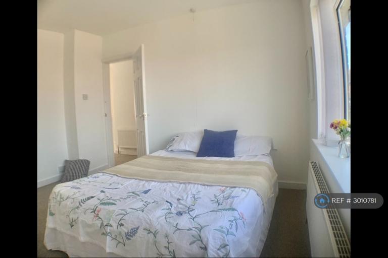 House Hayles Close in Nottingham