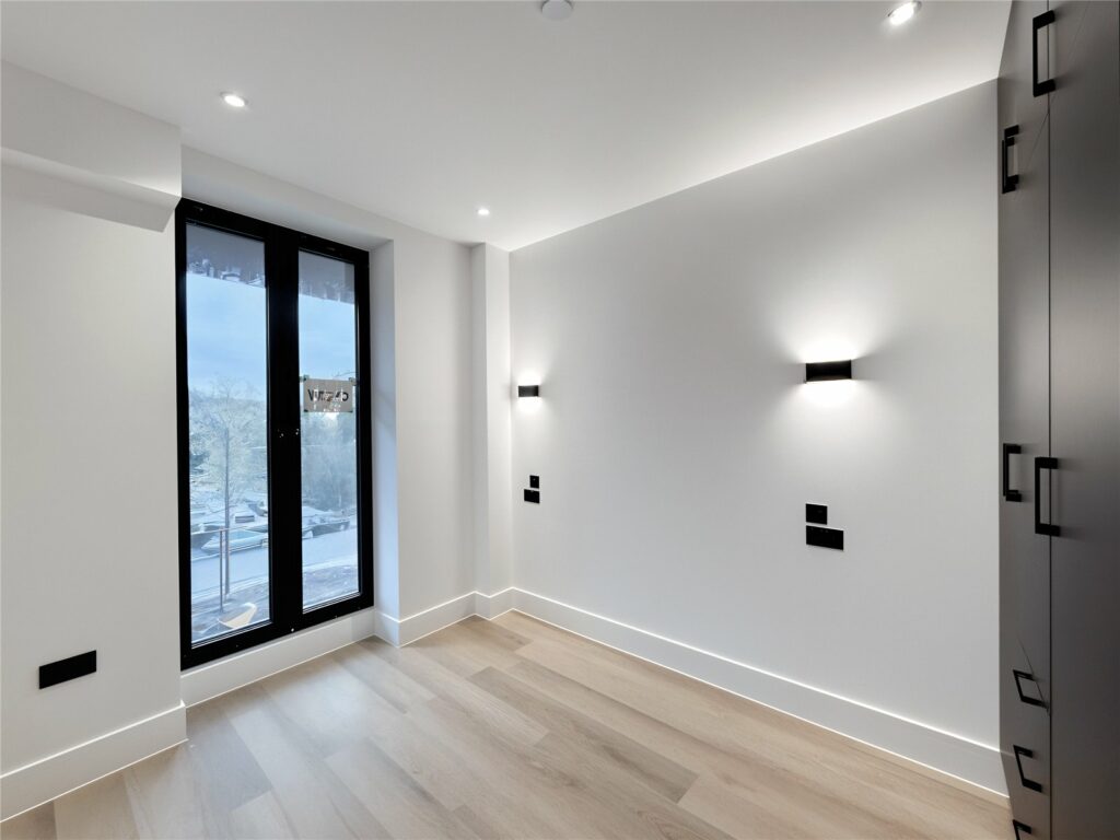 Flat Rye Close in Hart