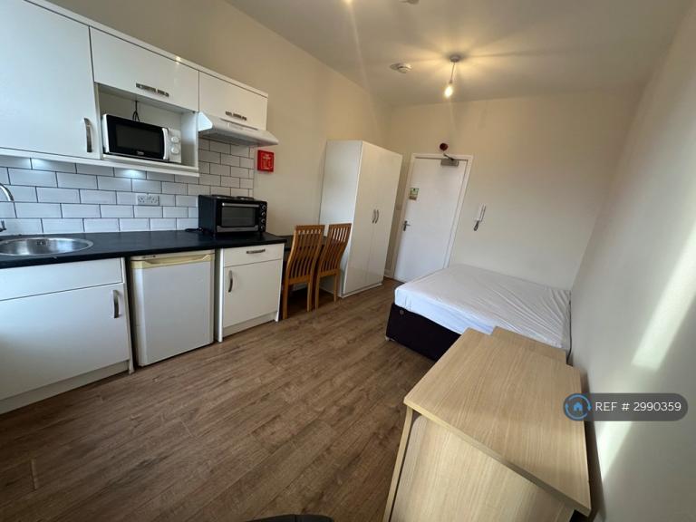 Room Bower Street in Harrogate