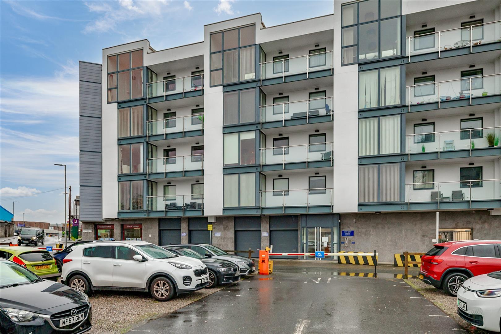 Flat Marrowbone Slip in Plymouth