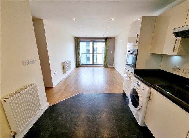 Flat Lytton Way in Stevenage