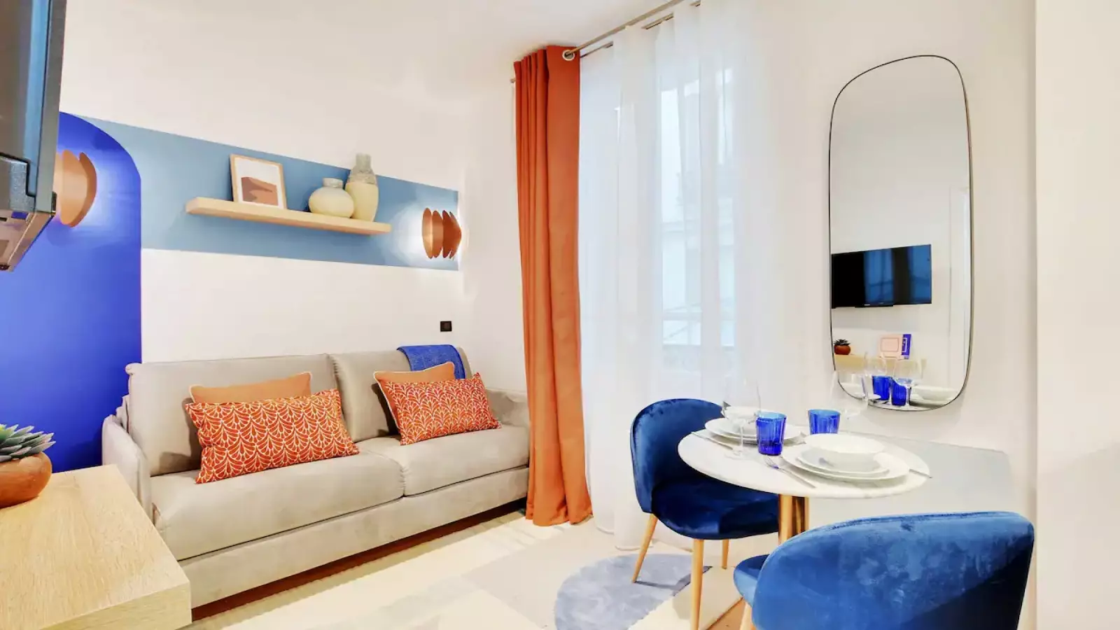 Appartement Rue Balzac à Paris