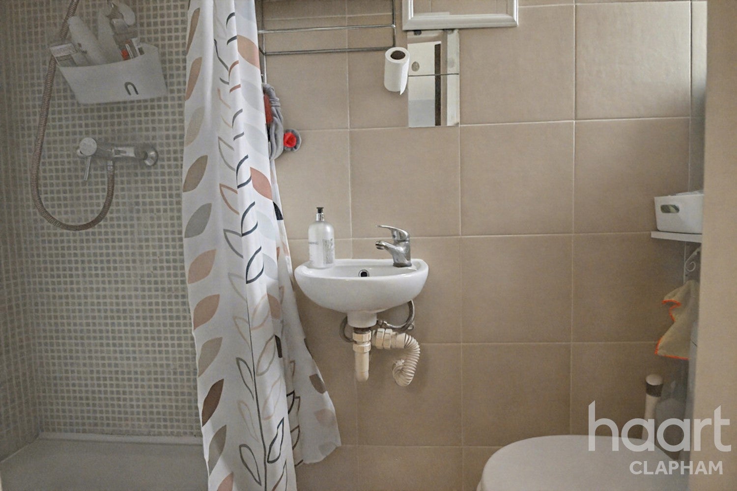 Room Kennington Lane in Greater London