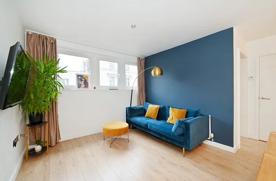 Flat Fulham Road in Greater London
