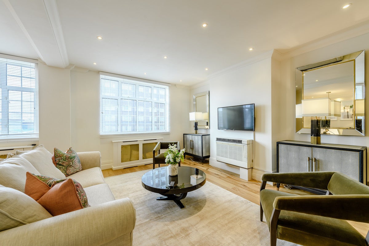 Flat Park Road in Greater London