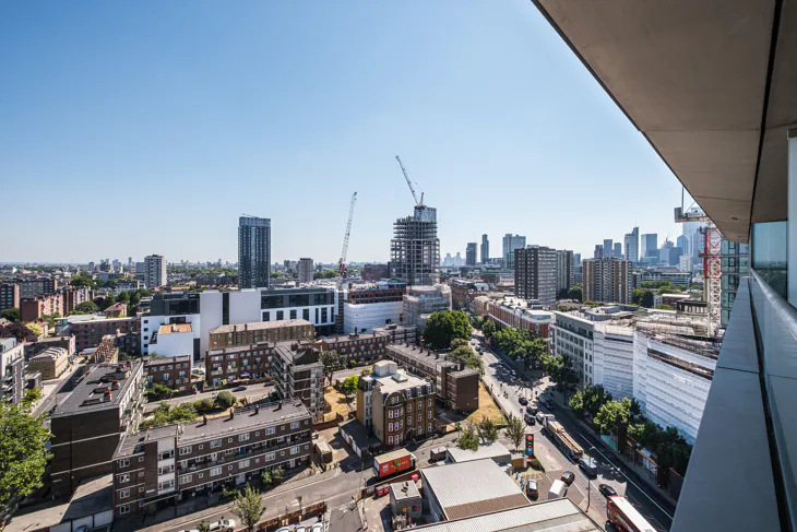 Flat City Road in Greater London
