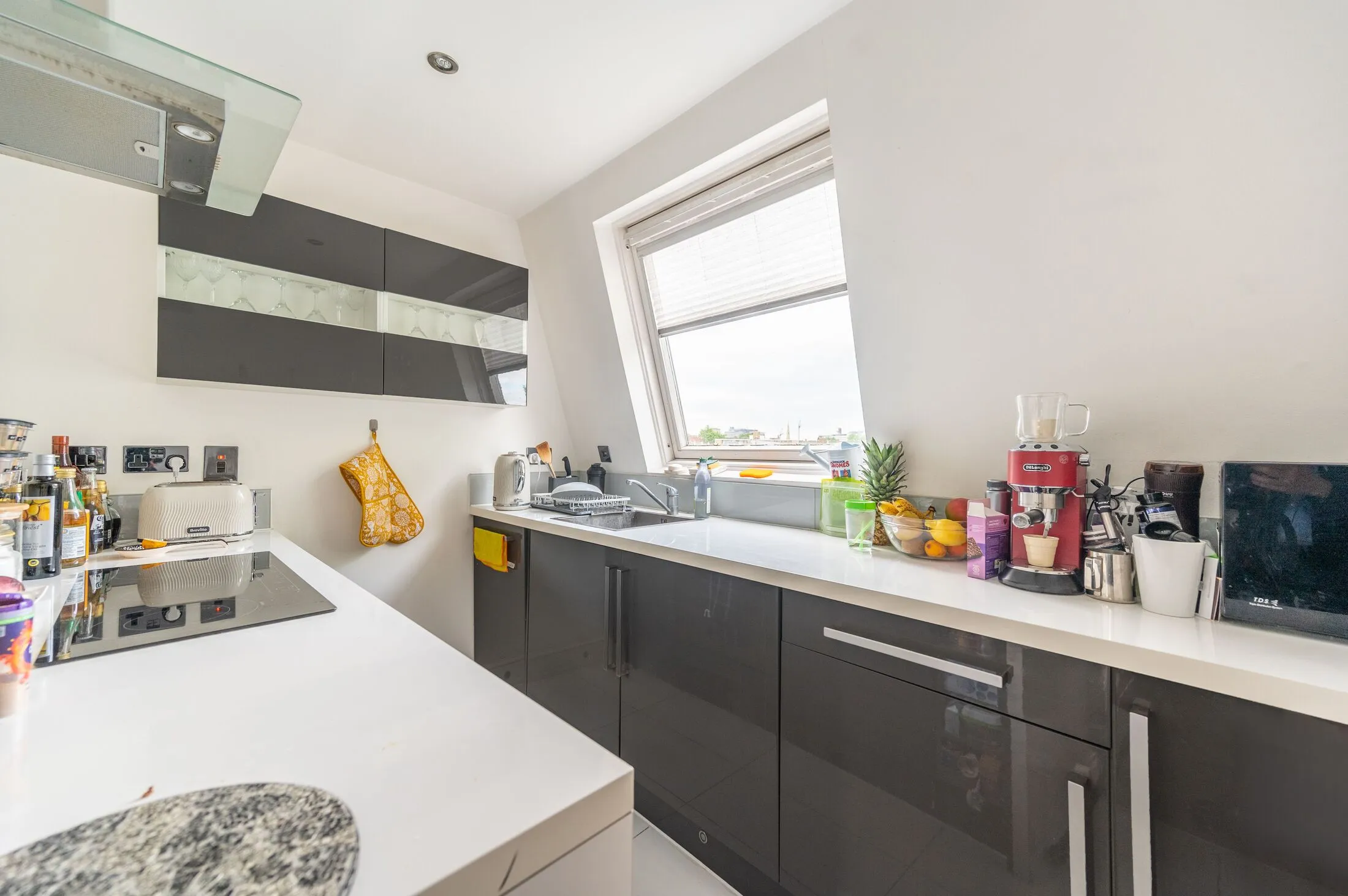Flat Hofland Road in Greater London