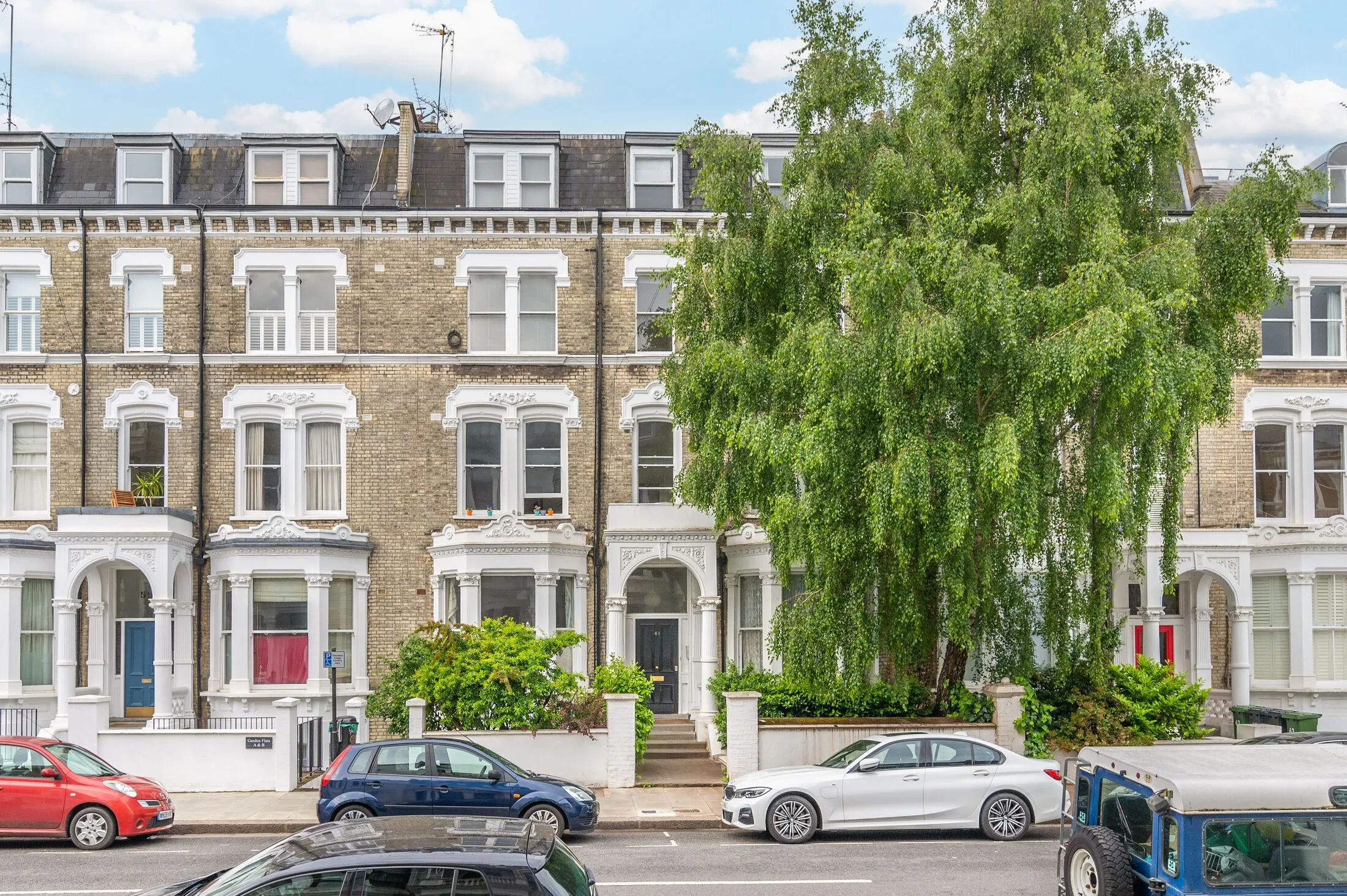 Flat Hofland Road in Greater London