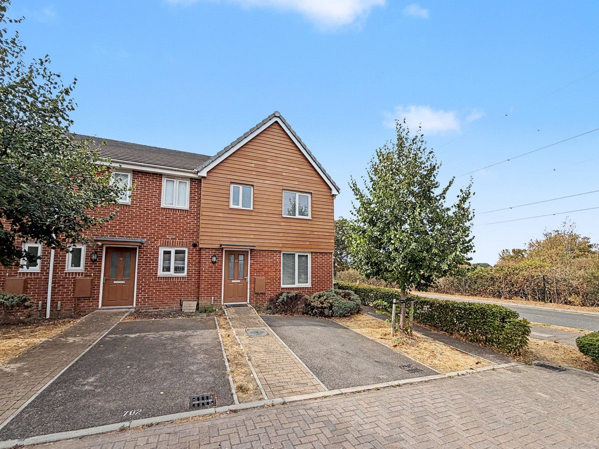 House Rainbow Gardens in Dartford