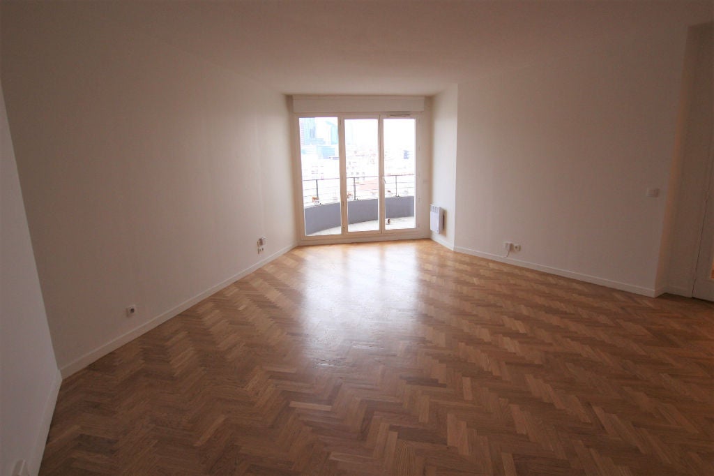 Flat Rue Gaultier in Courbevoie