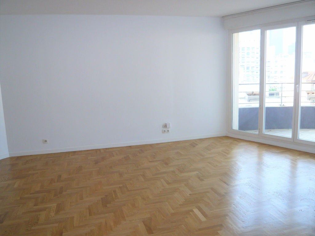 Flat Rue Gaultier in Courbevoie