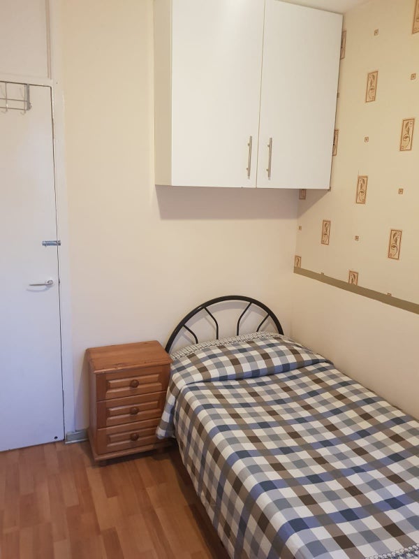 Room Fonthill Road in Greater London