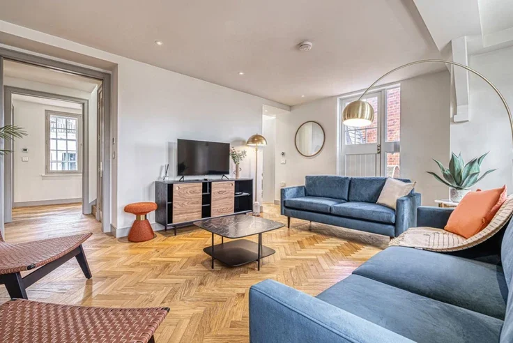 Flat Strutton Ground in City of Westminster