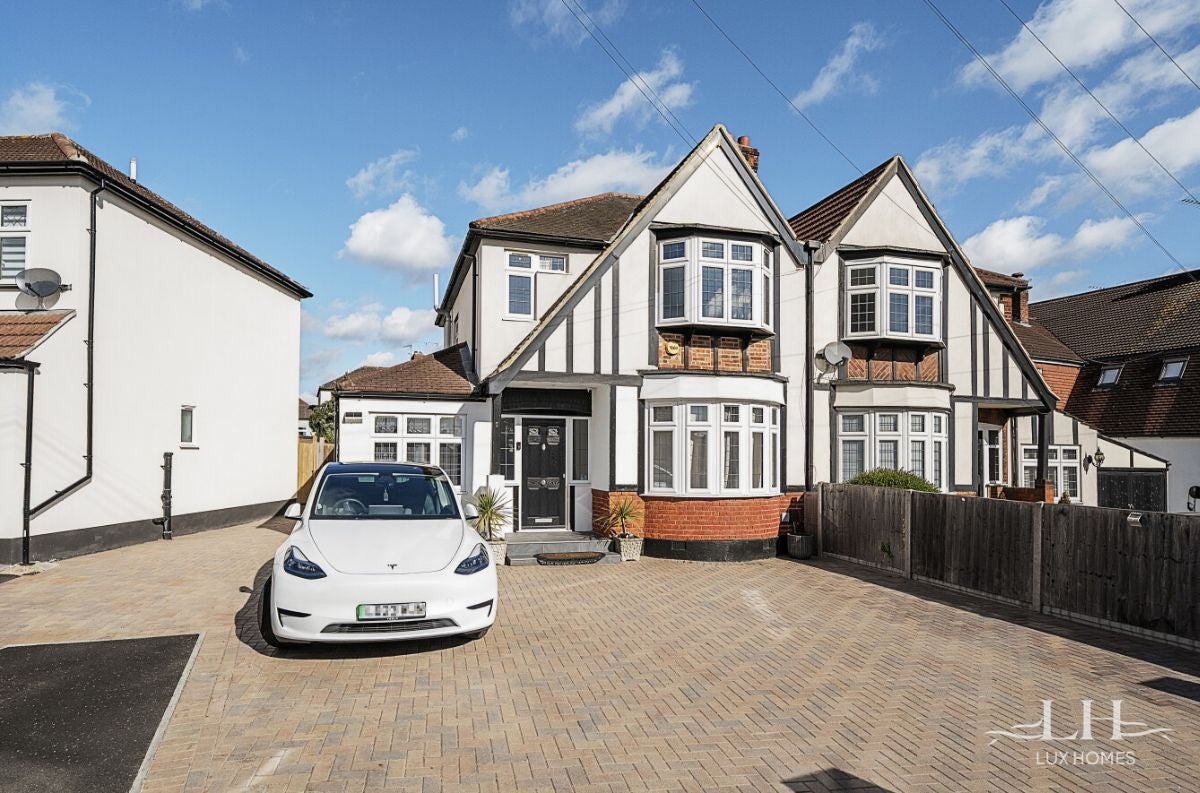 House Wingletye Lane in Greater London