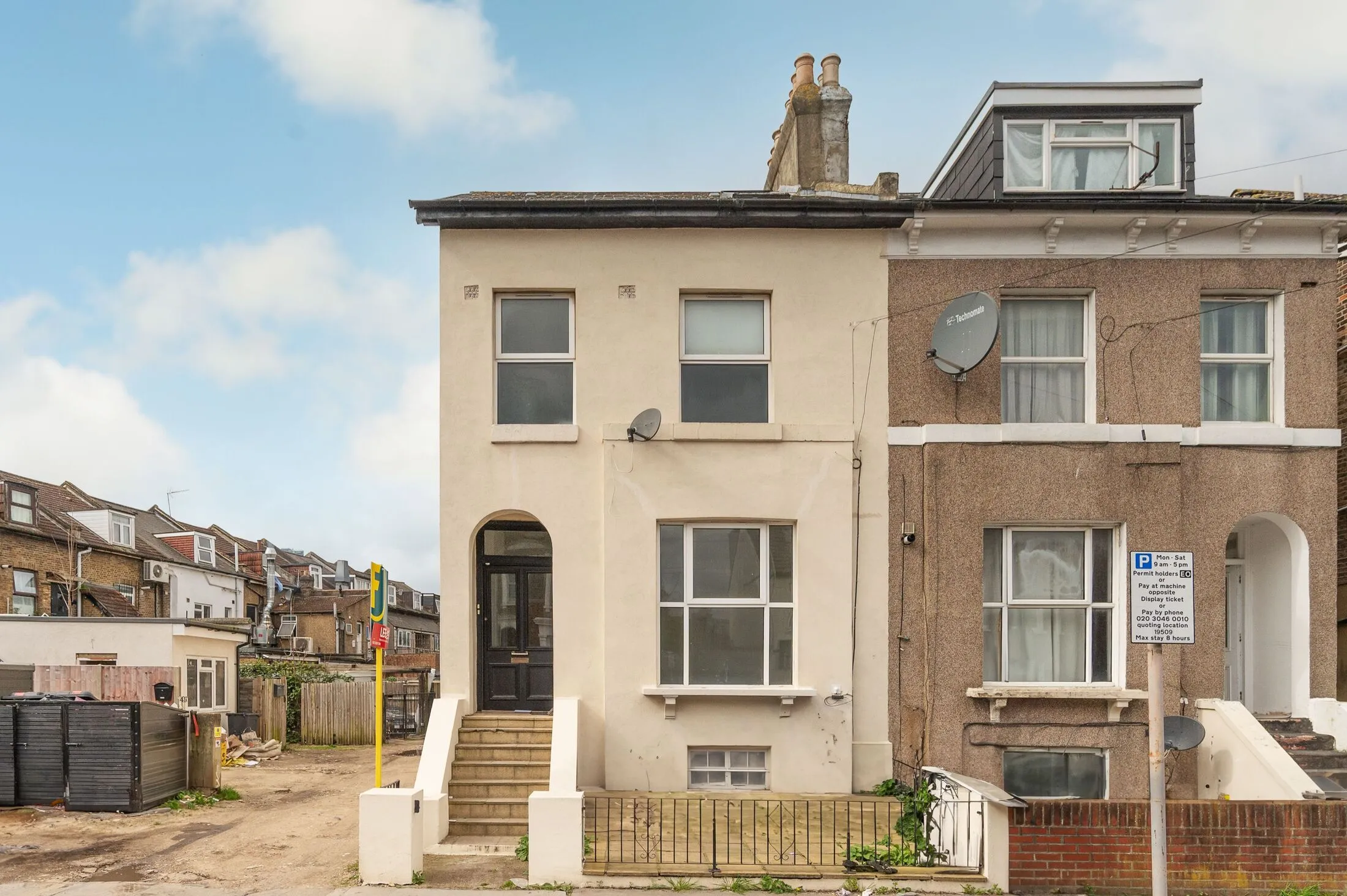Flat Alexandra Place in Greater London