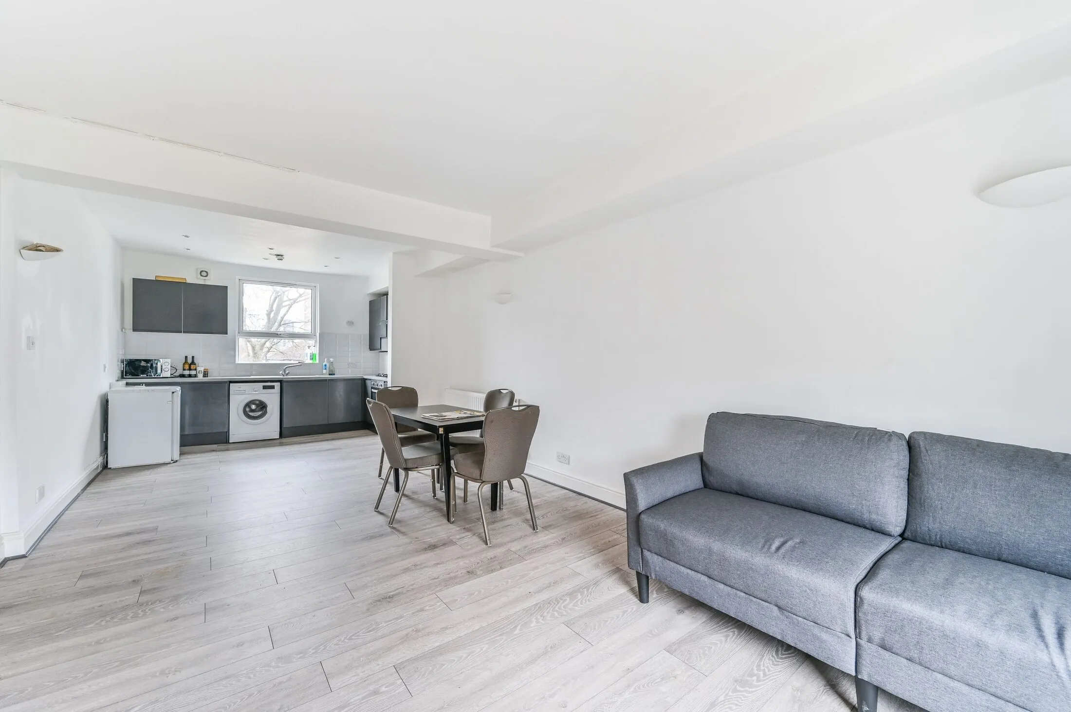 Flat Alexandra Place in Greater London