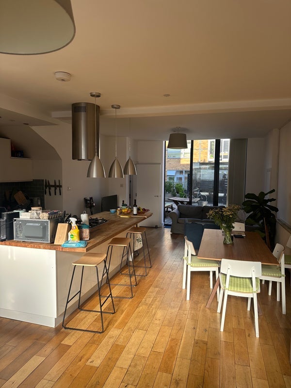 Room Mentmore Terrace in Greater London