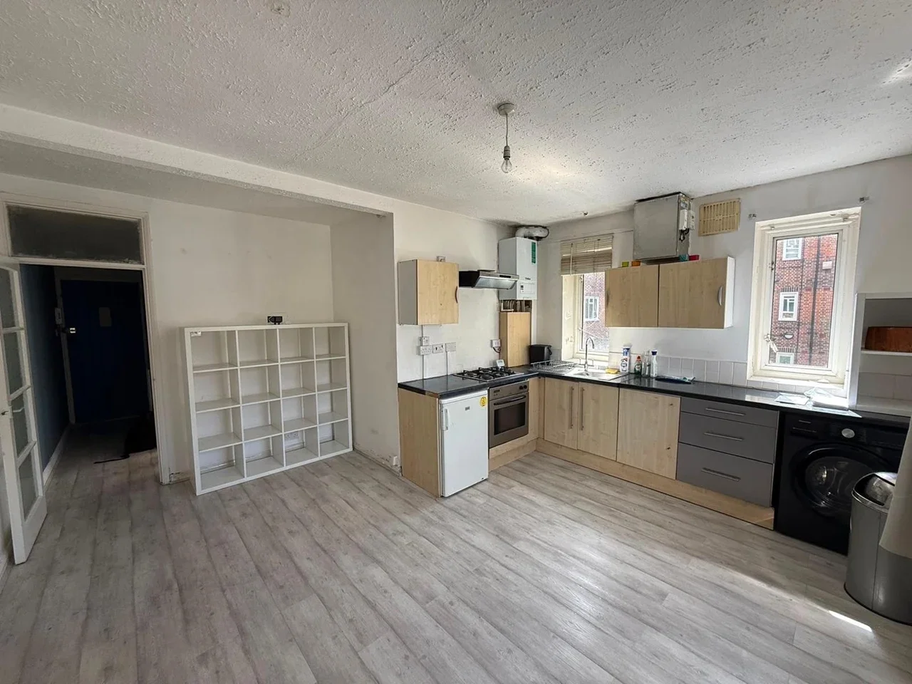 Flat Nursery Lane in Greater London